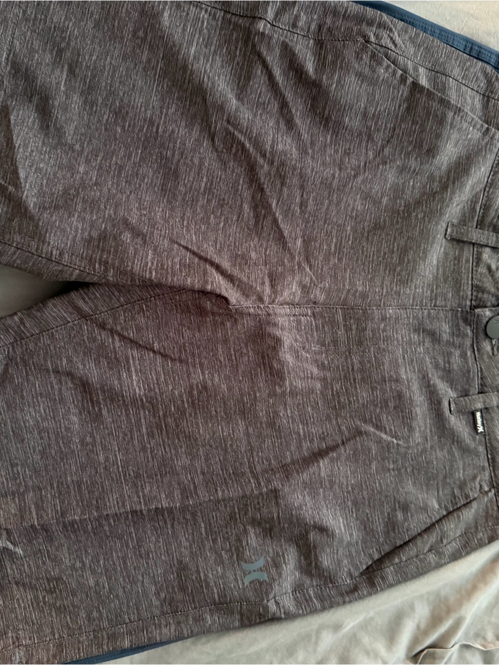 Hurley and O’Neill Boys shorts - Picture 5 of 13